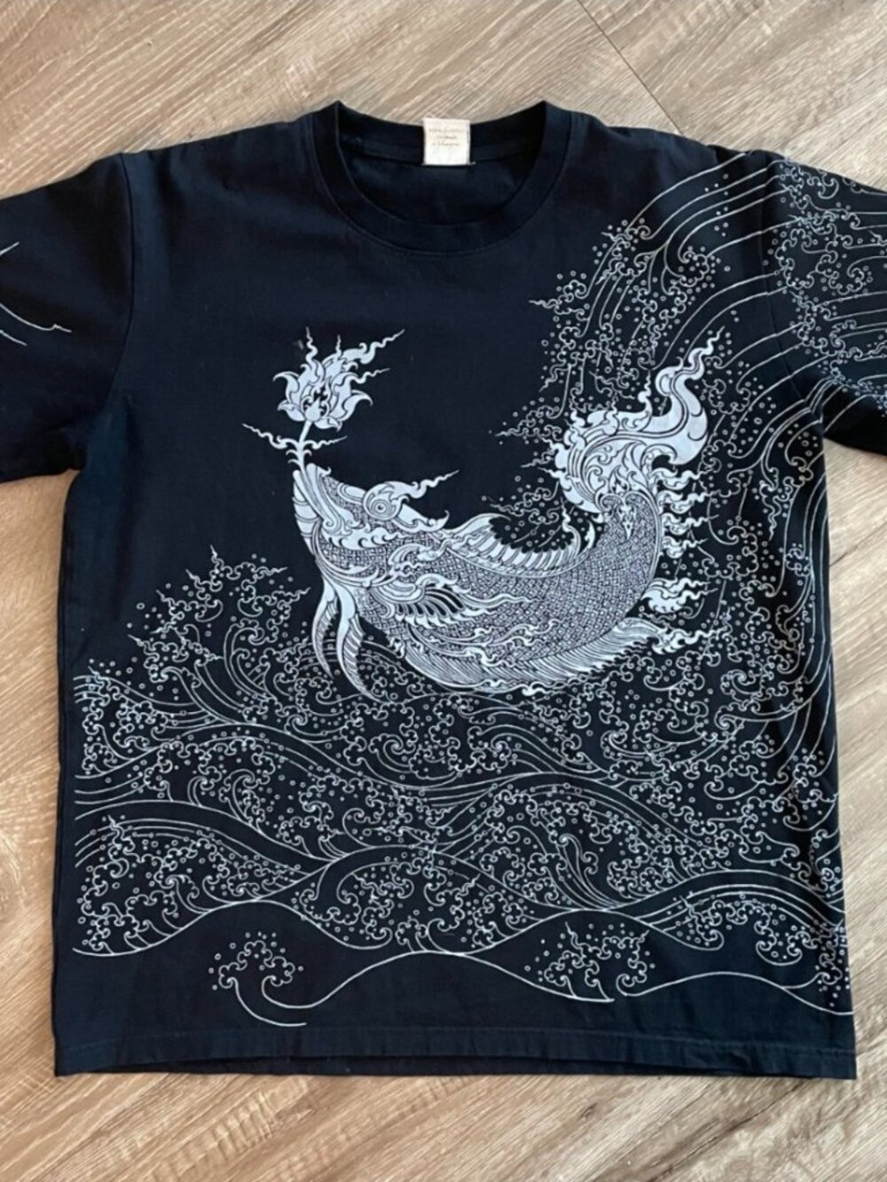 Japanese Y2K Vintage Men's Black T-Shirt Size XL Koi Fish White Graphic Print